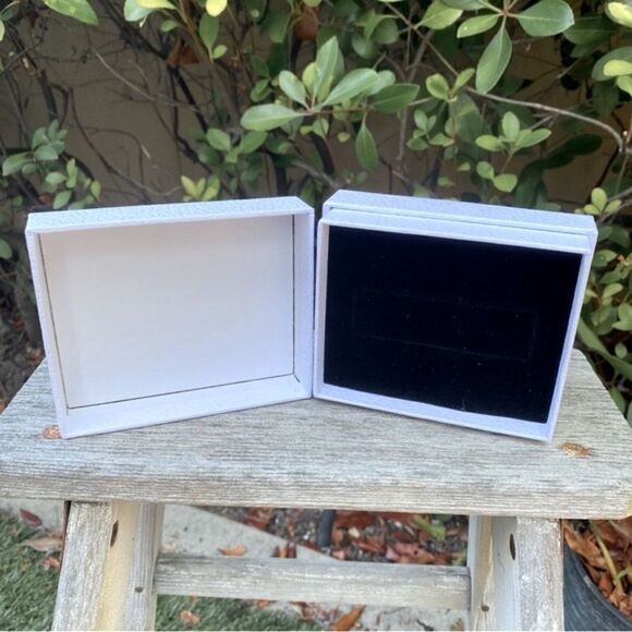 New Christian Dior White Box with Black Lettering & Lining  4.5" x 3.5" Designer - Picture 2 of 6